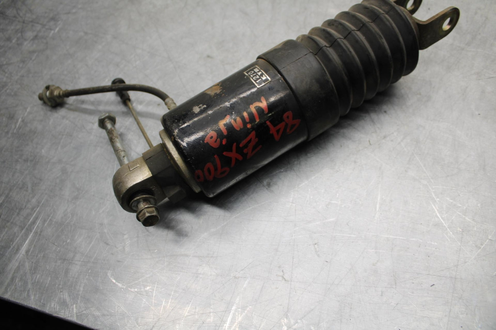 1984 Kawasaki Ninja 900R ZX900A REAR BACK SHOCK ABSORBER SUSPENSION