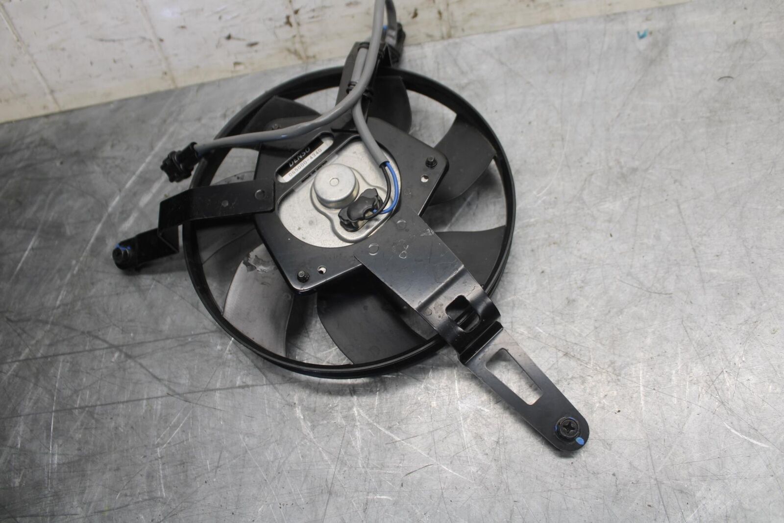 19-20 KAWASAKI NINJA ZX6R ENGINE RADIATOR COOLING FAN BB517
