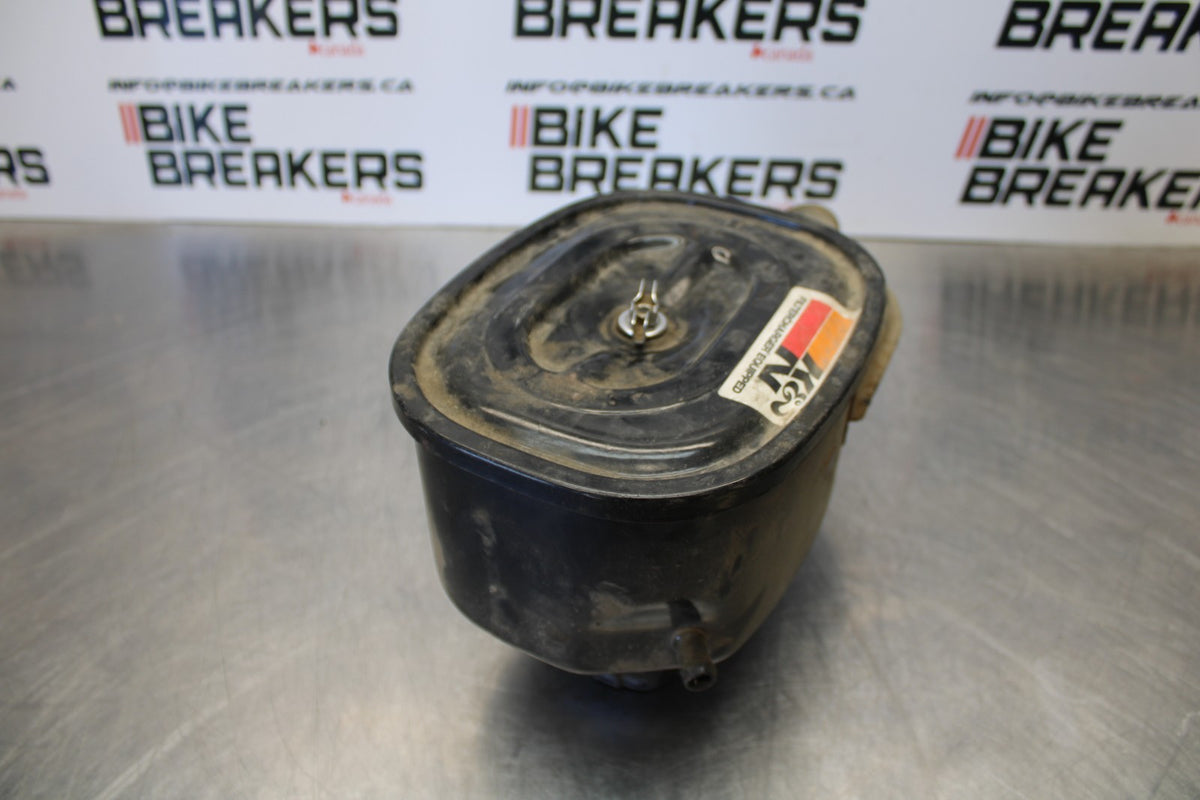 76-77 HONDA GOLDWING 1000 AIR CLEANER FILTER BOX / K&N FILTER BB171