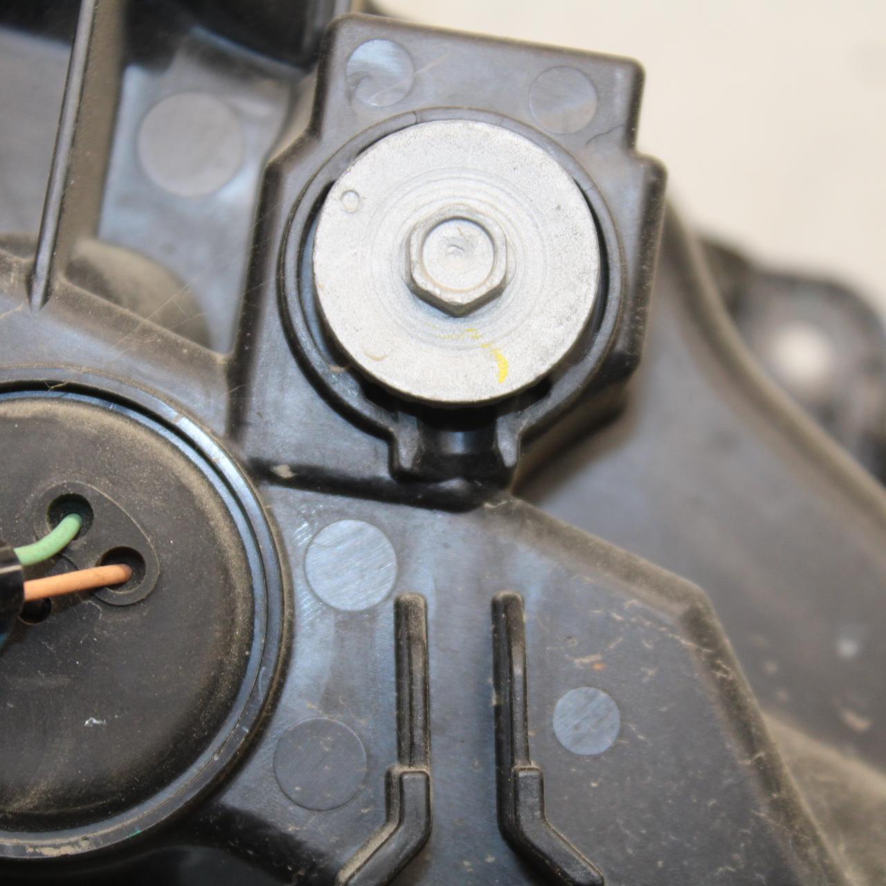 21 KAWASAKI NINJA ZX6R FRONT HEADLIGHT HEAD LIGHT LAMP 23004-0420 BB647