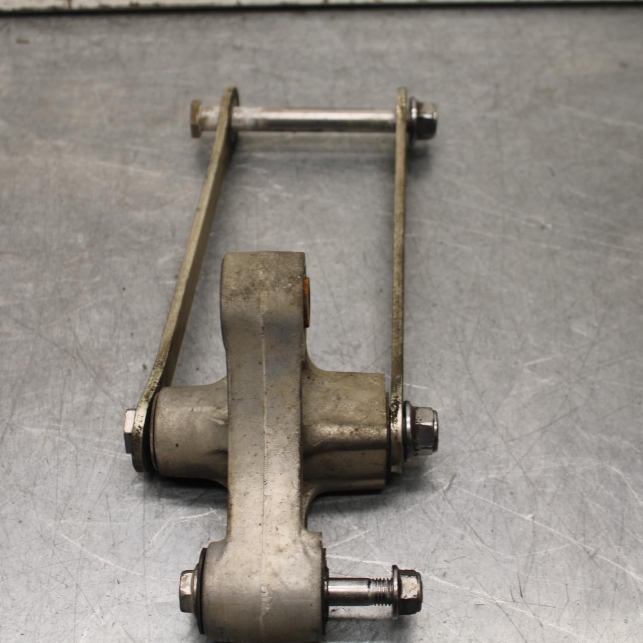 21 KAWASAKI NINJA ZX6R REAR DOGBONE SHOCK LINKAGE LINK BB647