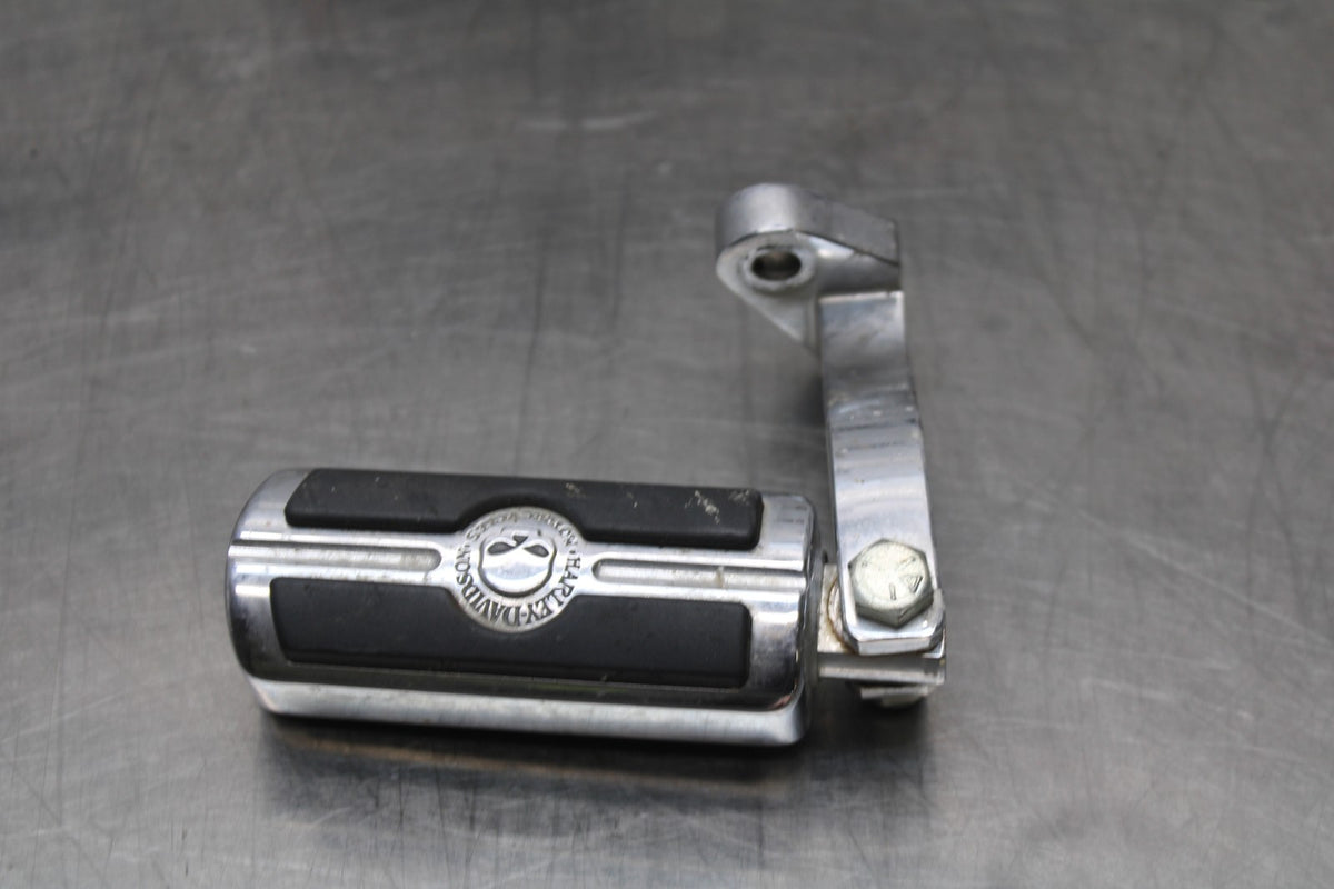 08 HARLEY-DAVIDSON ELECTRA GLIDE POLICE EFI FLHTPI REAR PASSENGER FOOT PEG BB816