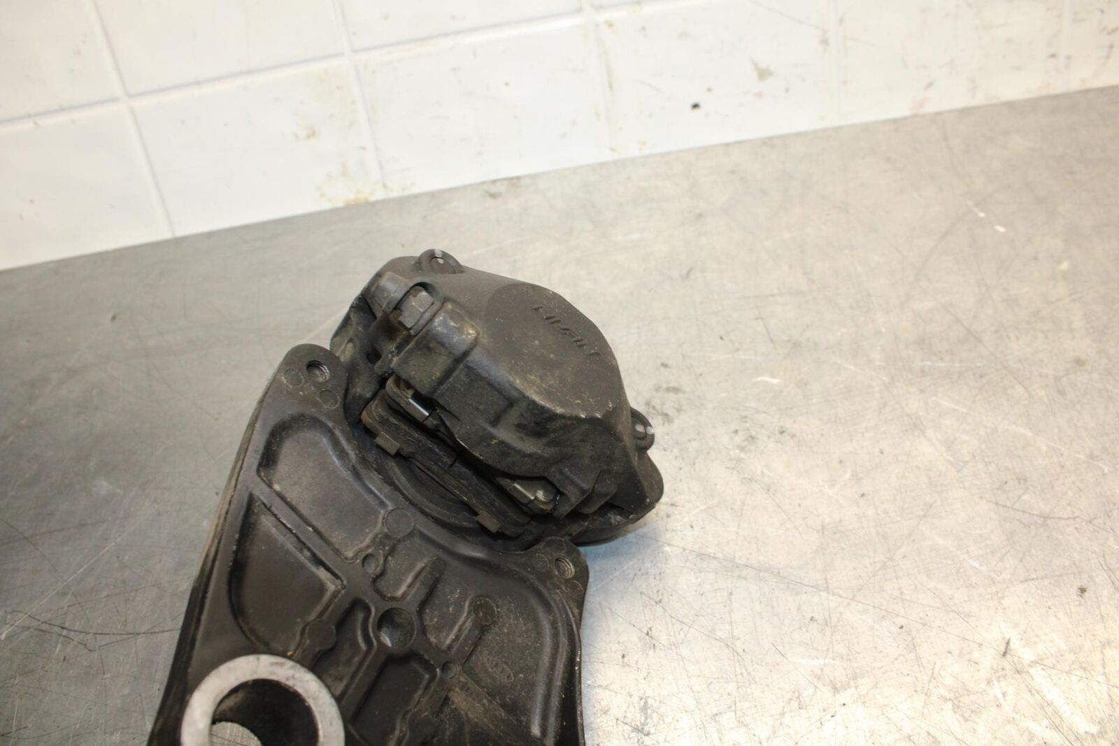 08-09 KAWASAKI NINJA ZX14R REAR BACK BRAKE CALIPER W MOUNT BRACKET BB73