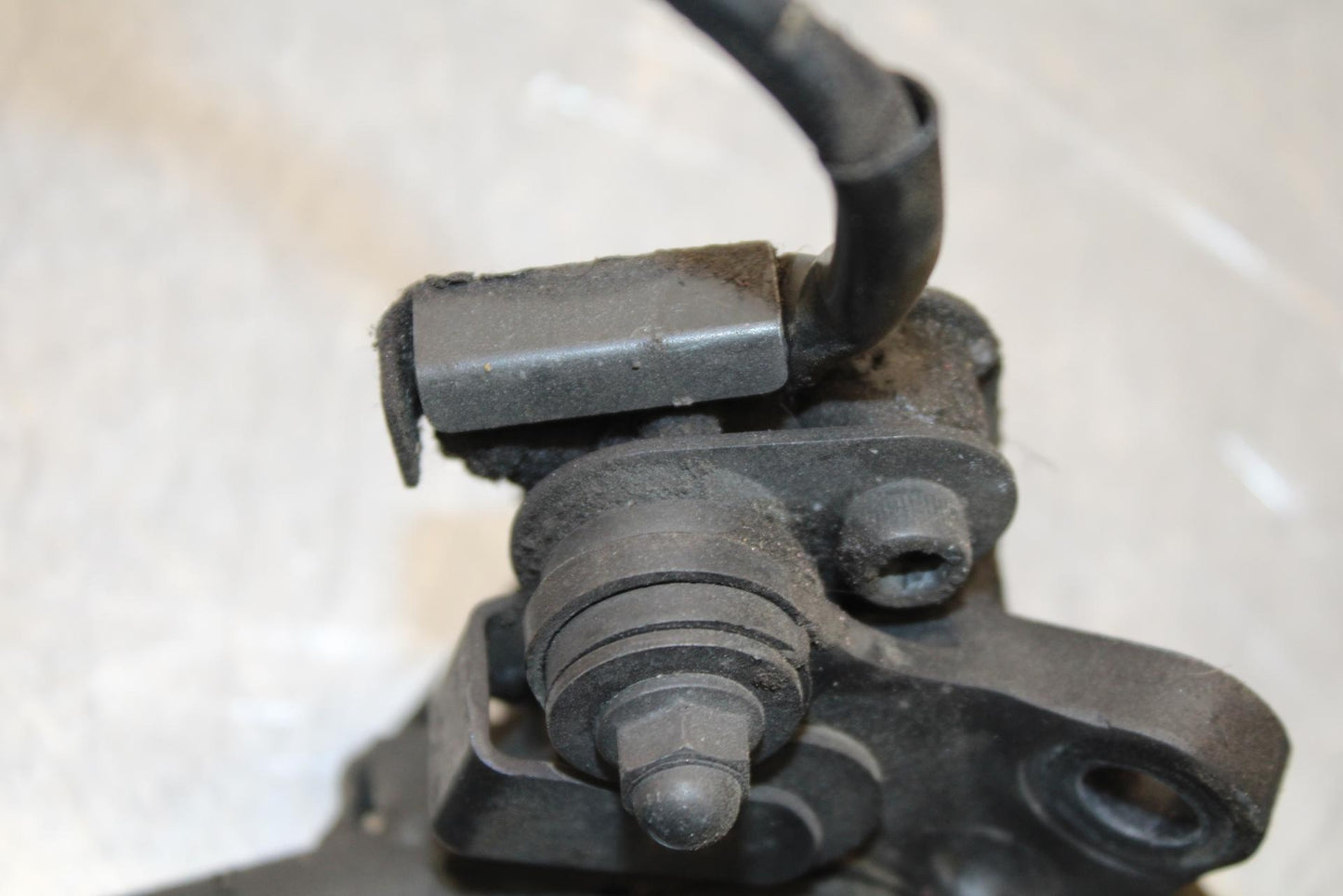 2011 Kawasaki Ninja ZX6R ZX600R KICKSTAND SIDE KICK STAND 32043-0059-18R BB587