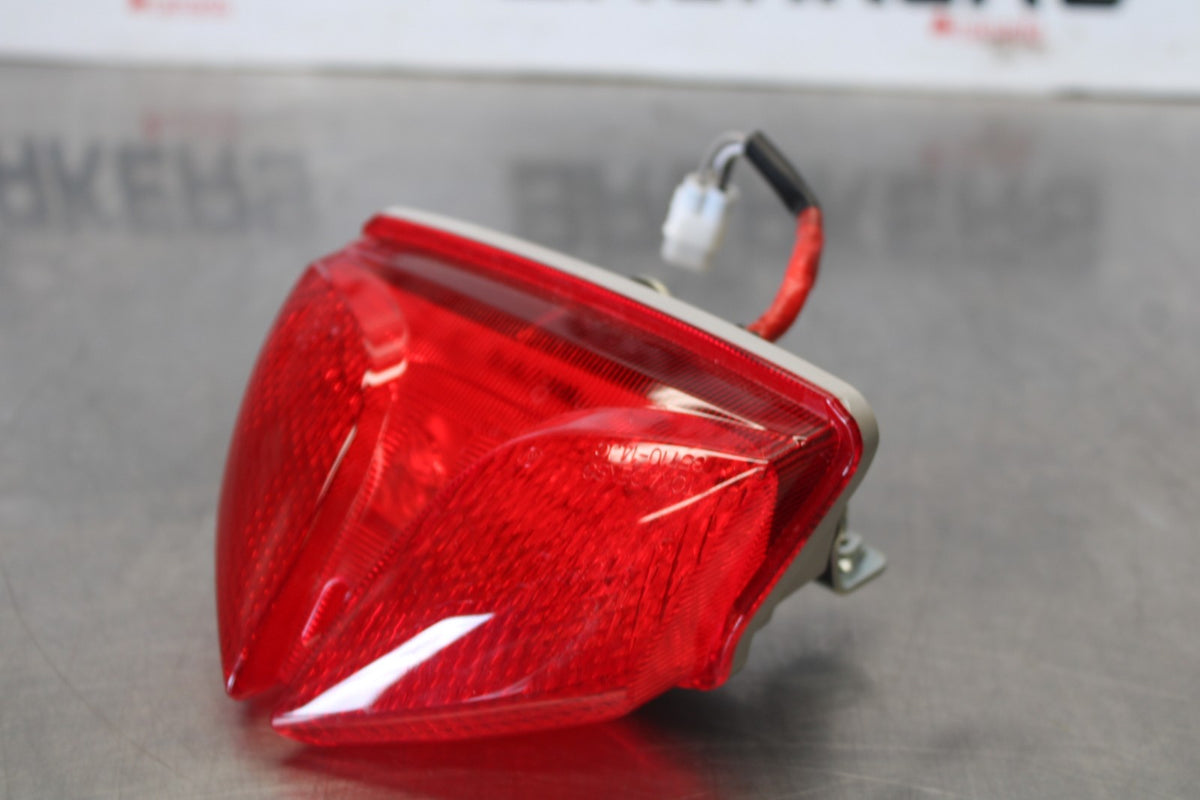 11-26 SUZUKI GSXR750 REAR TAIL TAILLIGHT BACK BRAKE LIGHT BB882