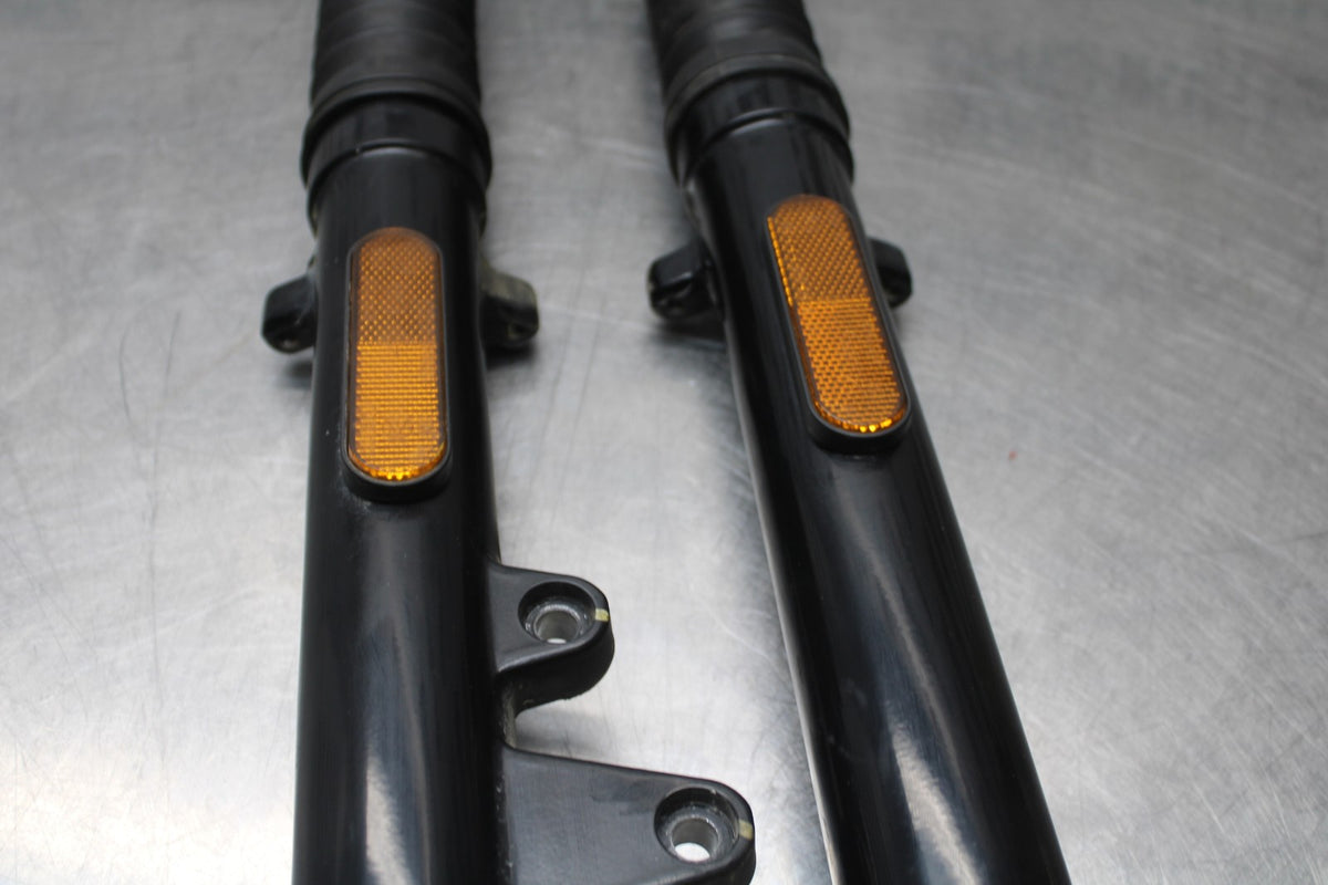 19 MOTO GUZZI V7 III FRONT FORKS SHOCK SUSPENSION SET PAIR BB831