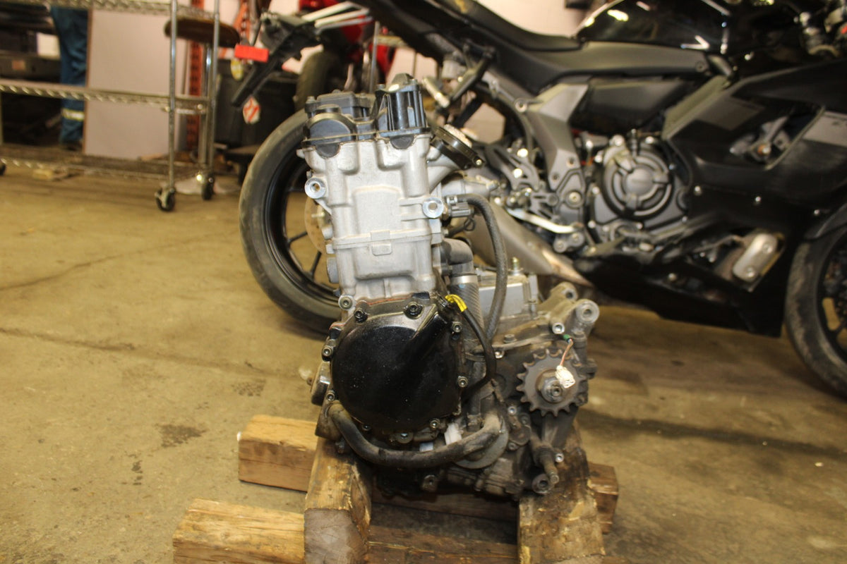 01-03 SUZUKI GSXR600 ENGINE MOTOR BB841