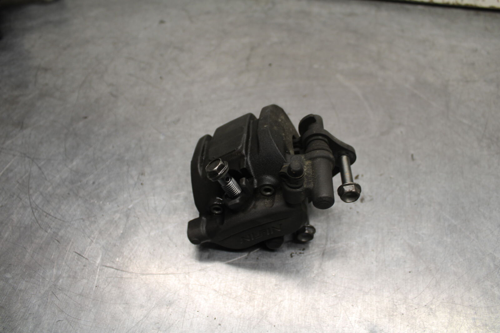 19-22 KAWASAKI Z400 RIGHT FRONT BRAKE CALIPER BB738