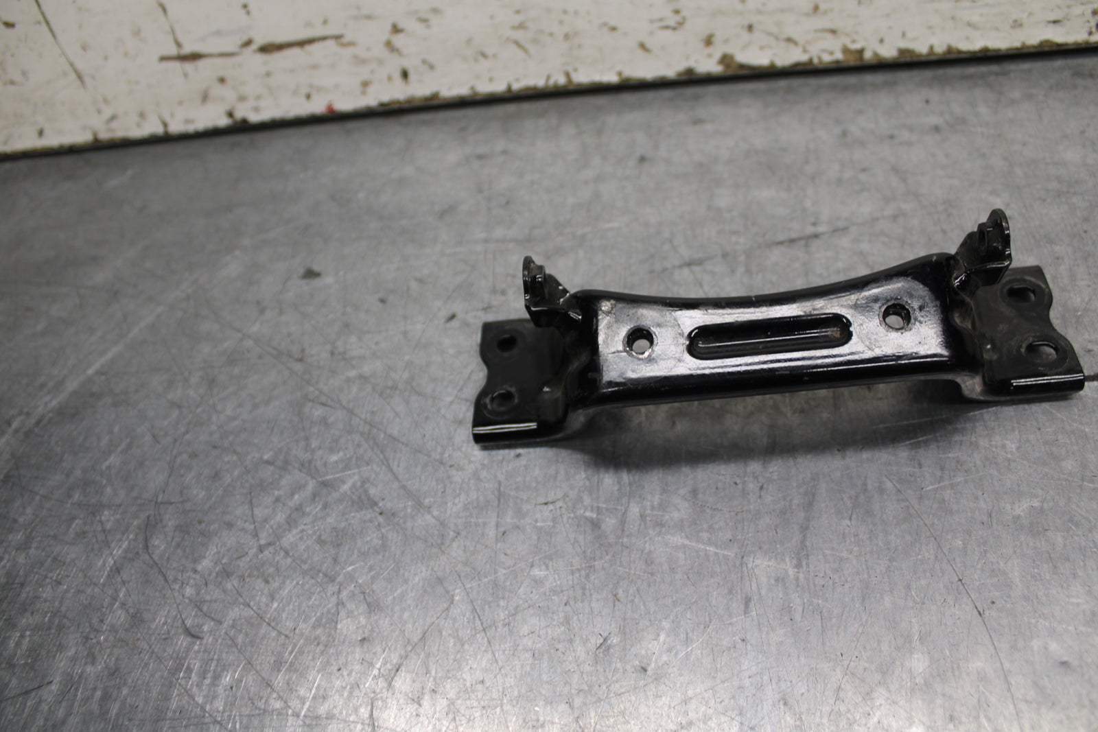 24 KAWASAKI NINJA 500 ABS GAS TANK FUEL CELL PETROL RESERVOIR BRACKET BB744