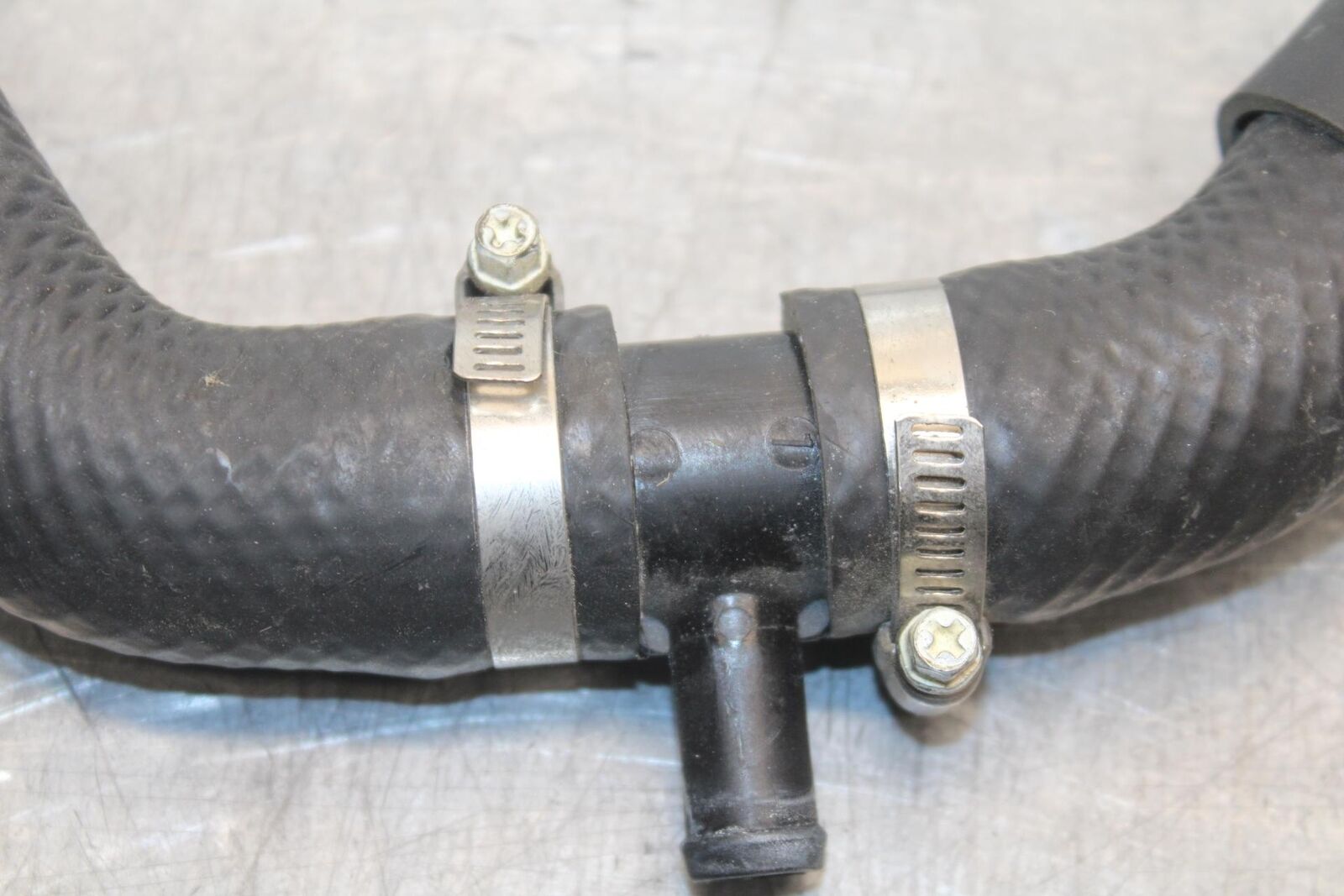 23 KAWASAKI NINJA ZX6R 636 HOSE BB609