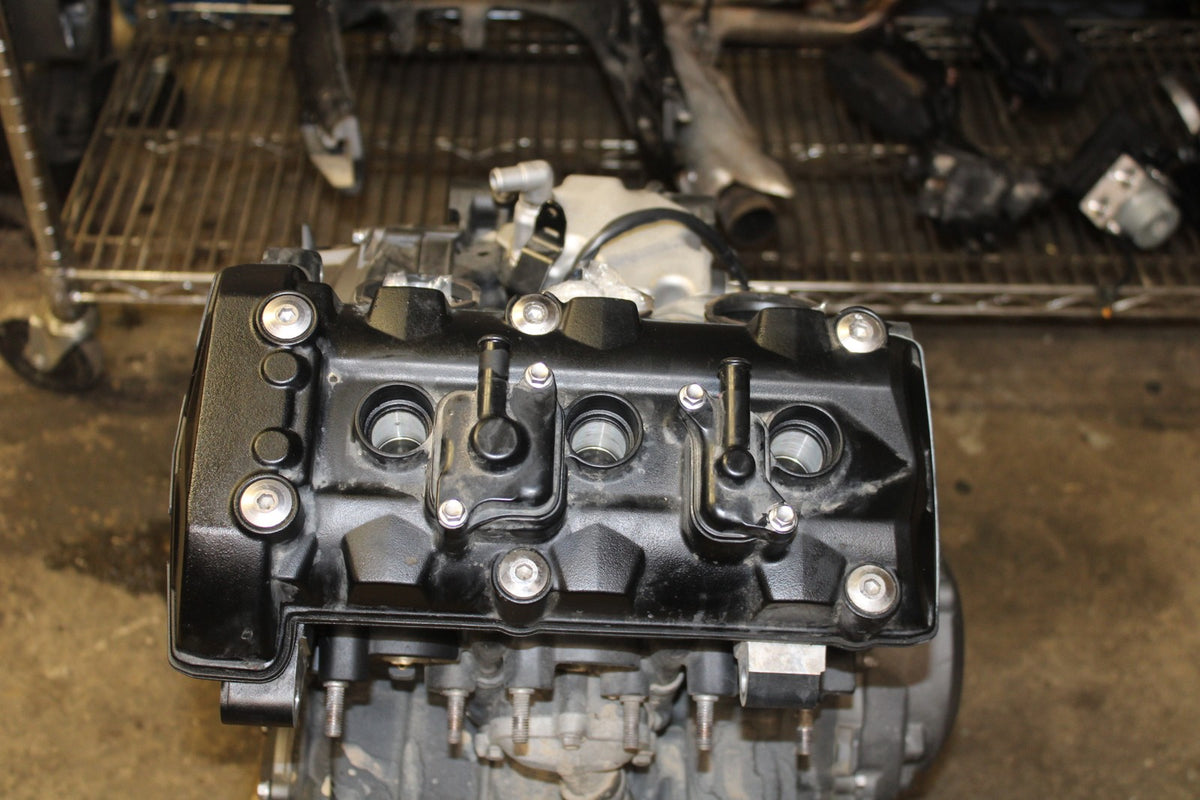 20 TRIUMPH STREET TRIPLE 765 15,358KM ENGINE MOTOR BB864