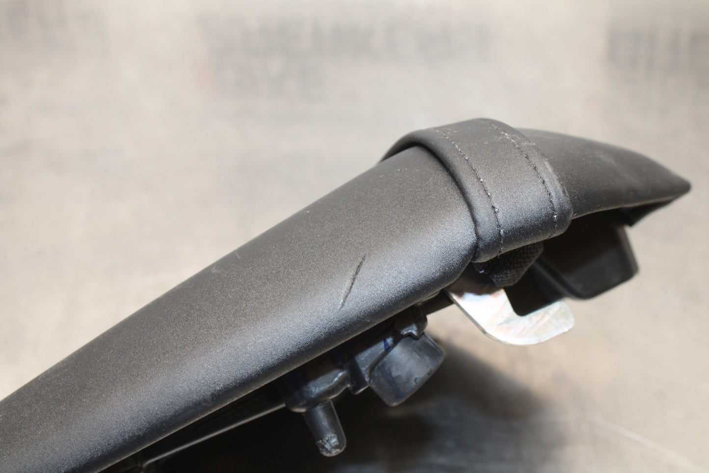 23-24 YAMAHA MT-07 REAR BACK PASSENGER TANDEM SEAT PAD SADDLE PILLION BB194