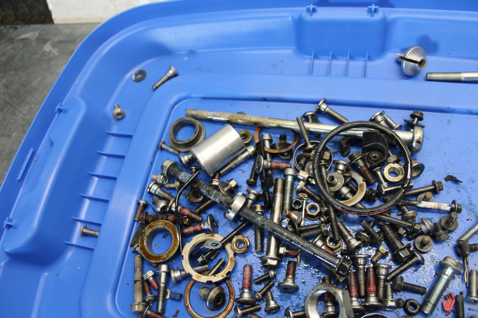 2012 Kawasaki Ninja ZX6R LEFTOVER MOUNTING BOLTS HARDWARE MOTOR SCREWS BB529