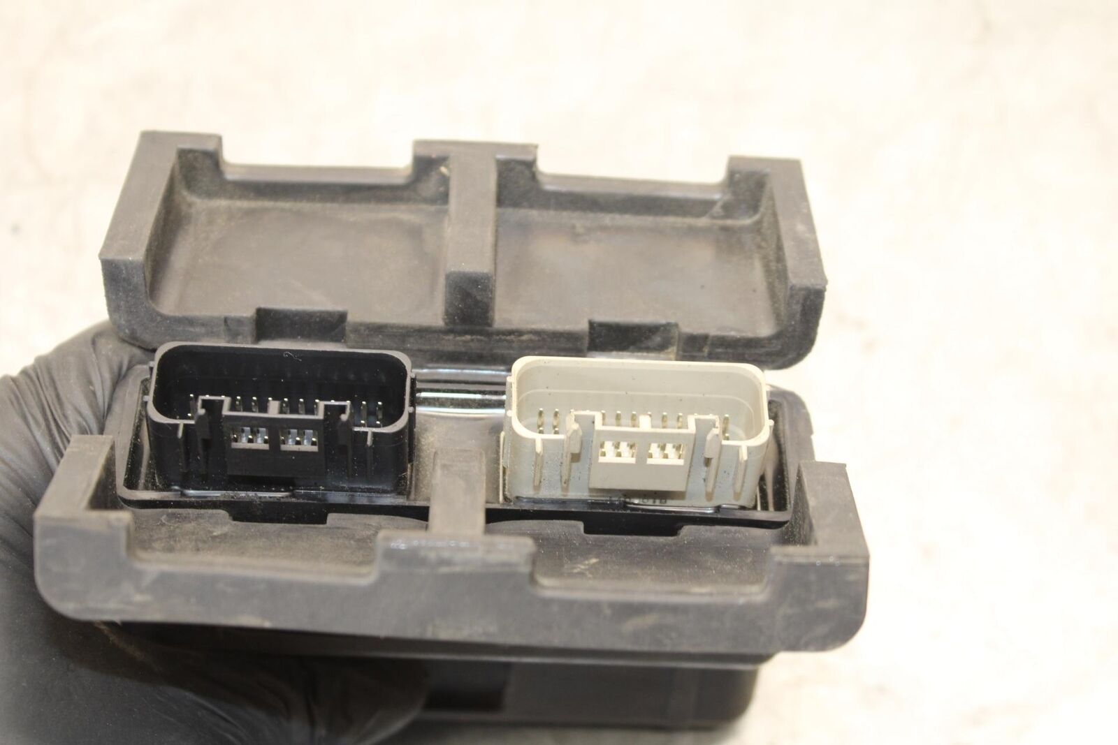 2011 Kawasaki Ninja ZX10R ZX1000K ABS ECU COMPUTER CONTROLLER UNIT ECM BB555