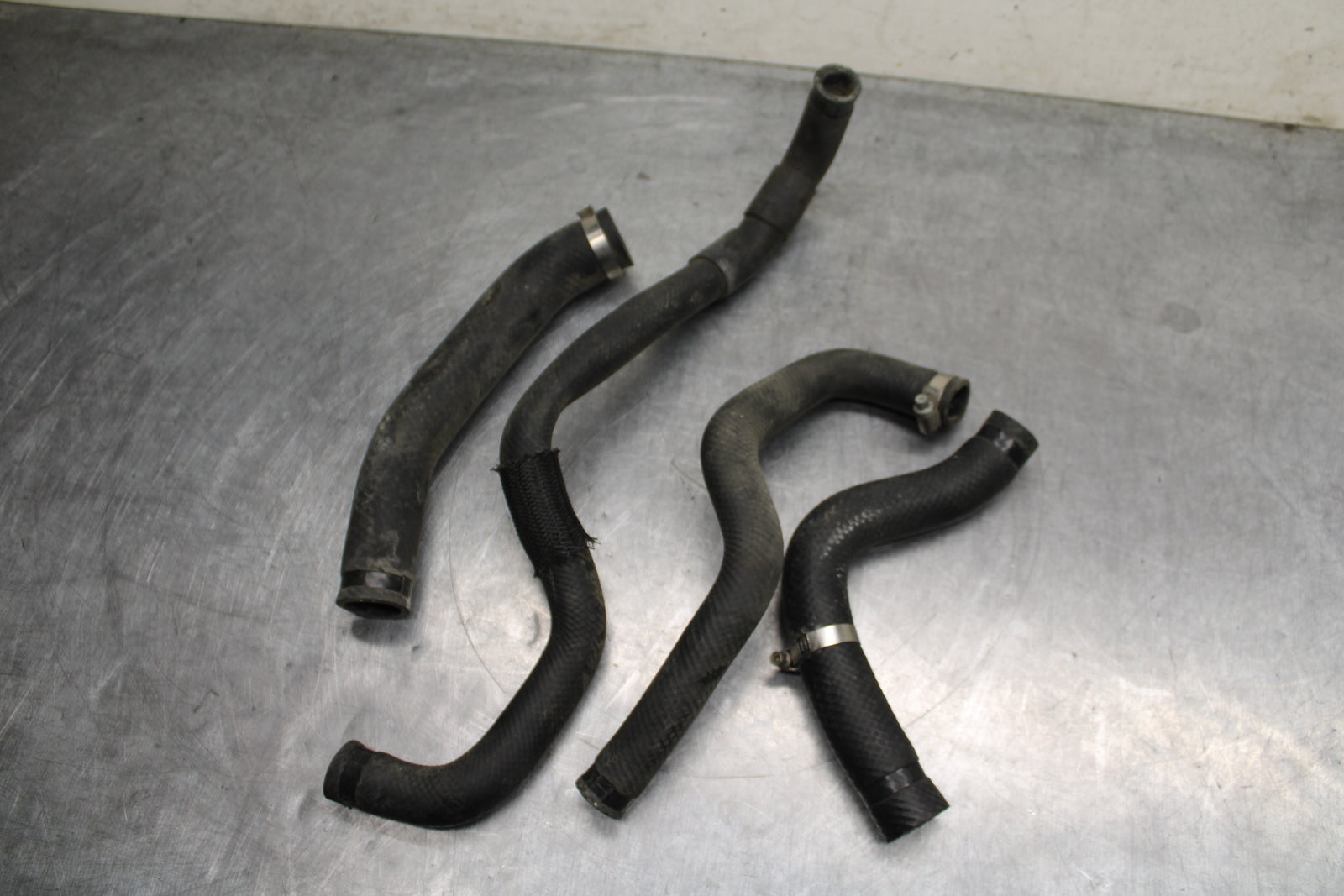 05-08 KAWASAKI VULCAN 1500 VN1500N CLASSIC RADIATOR HOSES BB133