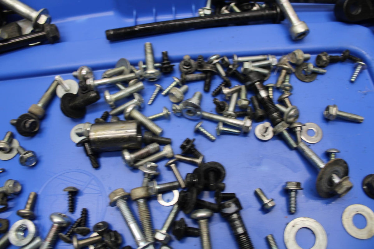 17-23 SUZUKI GSXR 250 GSX250RL8  MOUNTING BOLTS HARDWARE MOTOR SCREWS BB490