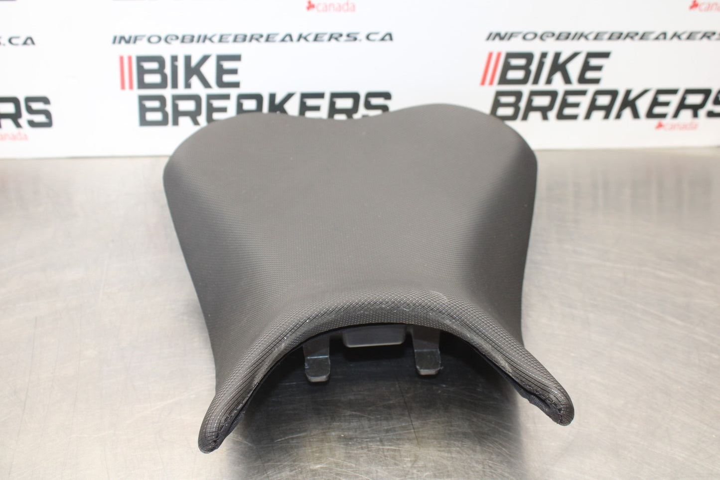 18-23 KAWASAKI NINJA 400 EX400 ABS FRONT DRIVERS SEAT PAD SADDLE PILLION BB192