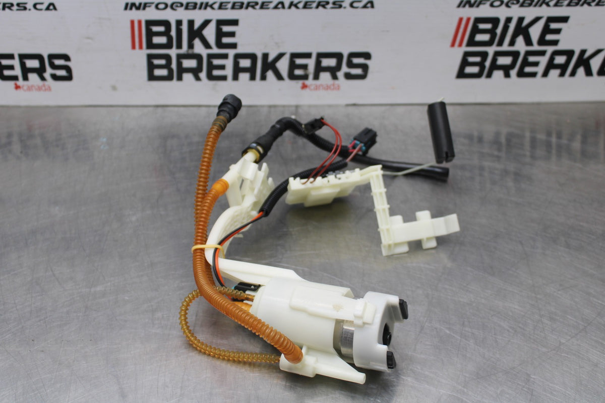 08 HARLEY-DAVIDSON ELECTRA GLIDE POLICE EFI FLHTPI FUEL GAS PUMP BB816