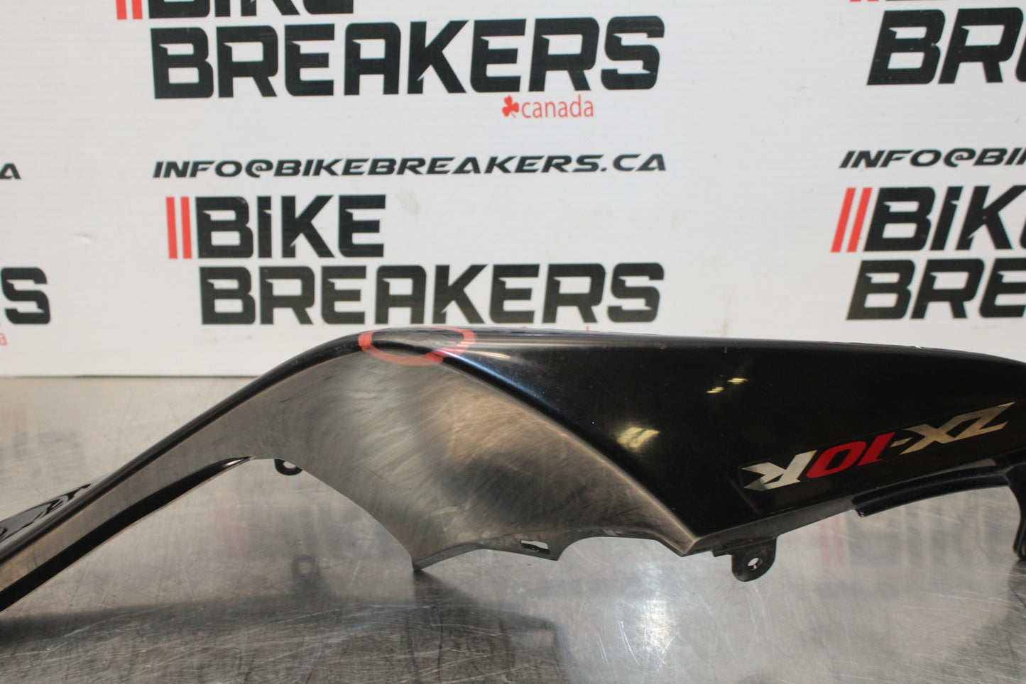 08 KAWASAKI NINJA ZX10R RIGHT REAR BACK TAIL FAIRING COWL SHROUD BB201