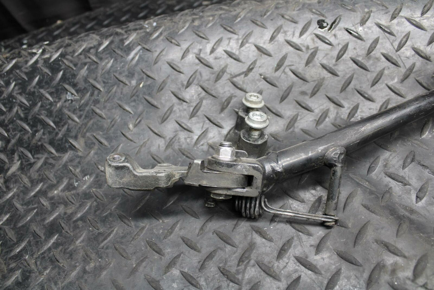 09-11 SUZUKI GSXR1000 KICKSTAND SIDE KICK STAND BB205