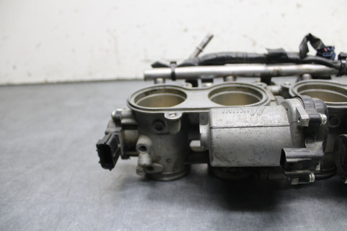 07-08 YAMAHA YZF R1 MAIN FUEL INJECTORS / THROTTLE BODIES BB724