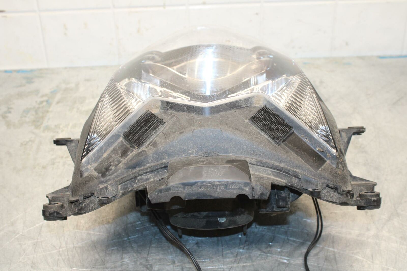 15-21 SUZUKI GSXR600 FRONT HEADLIGHT HEAD LIGHT LAMP BB418