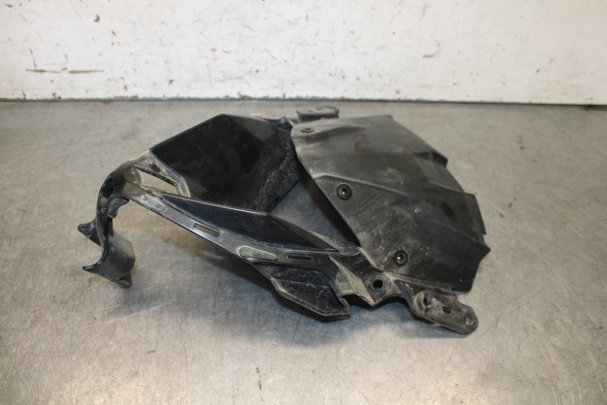 19-23 KAWASAKI NINJA ZX6R FRONT CENTER COWL FAIRING BB701