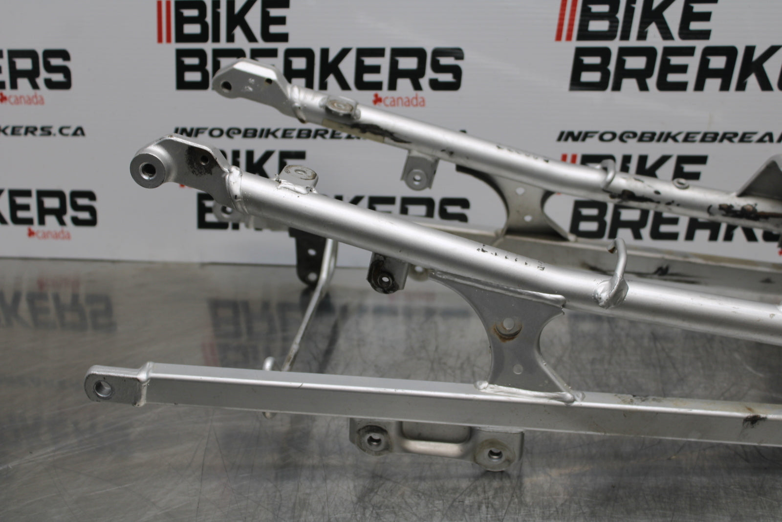 03 SUZUKI SV650S REAR SUBFRAME BACK SUB FRAME BB167