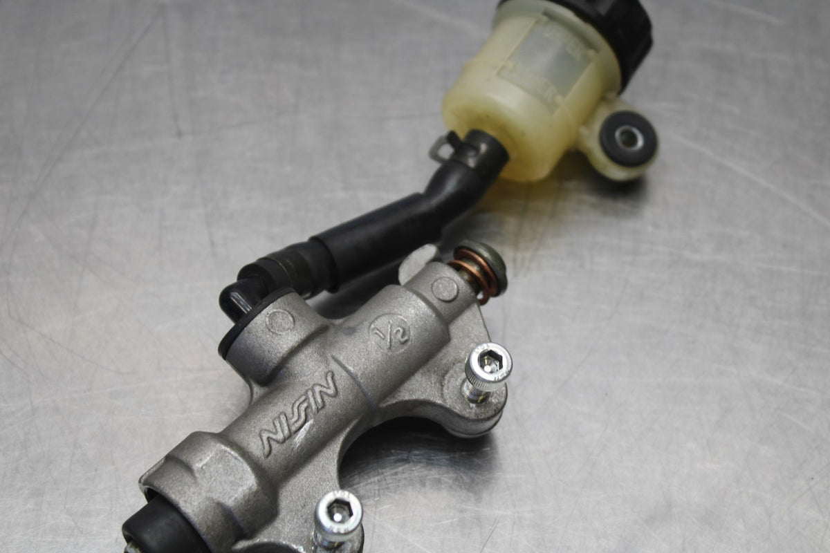 06-07 YAMAHA YZF R6 REAR BACK BRAKE MASTER CYLINDER W RESERVOIR BB763