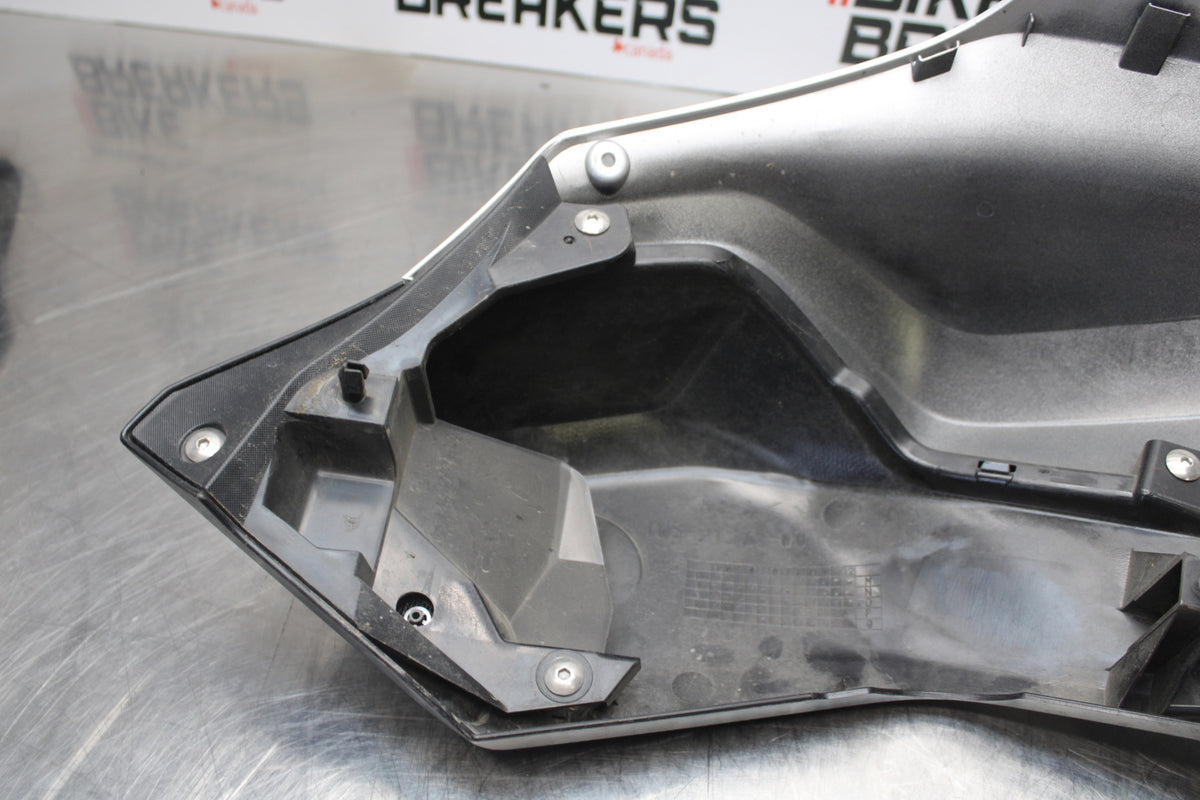 14-17 YAMAHA FZ07 RIGHT LOWER MID UPPER SIDE FAIRING COWL  BB162