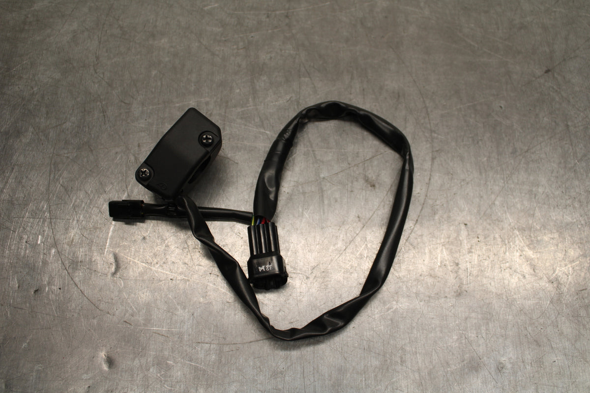 12-25 KAWASAKI NINJA ZX14R NEW!! RIGHT HANDLE KILL OFF START SWITCH BB757