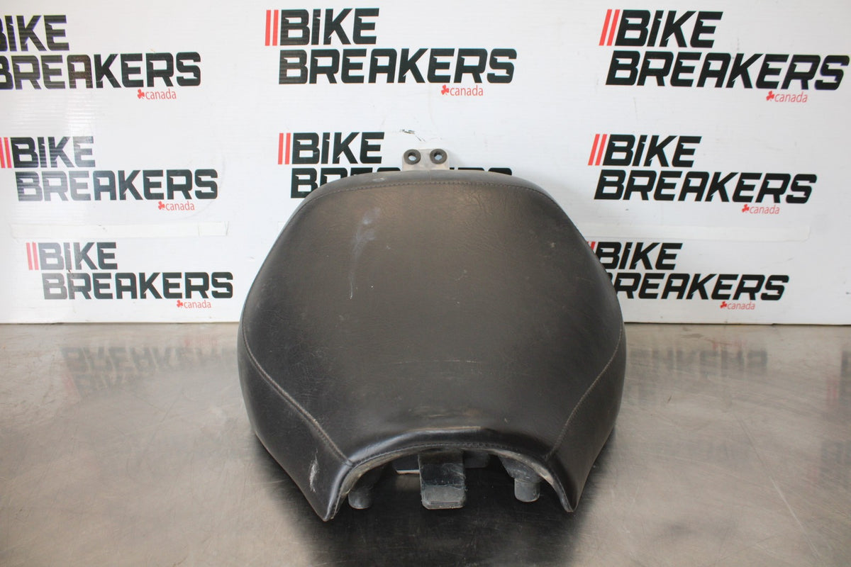 07 SUZUKI BOULEVARD M50 FRONT DRIVERS SEAT BB897