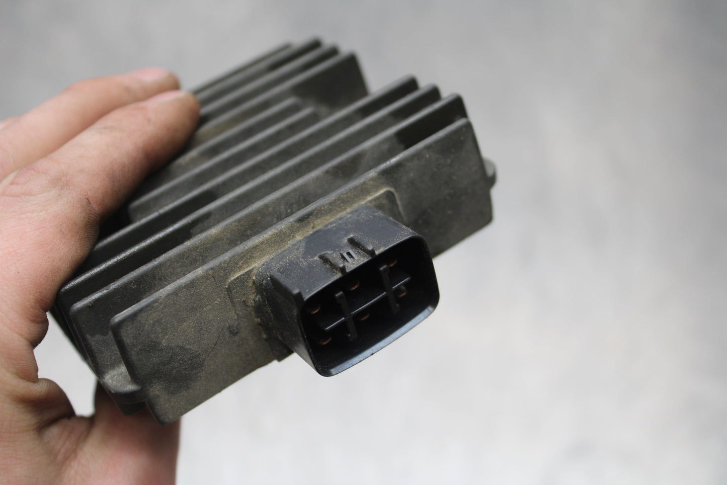 09 YAMAHA ROYAL STAR XVZ1300TF VENTURE RECTIFIER VOLTAGE REGULATOR BB151