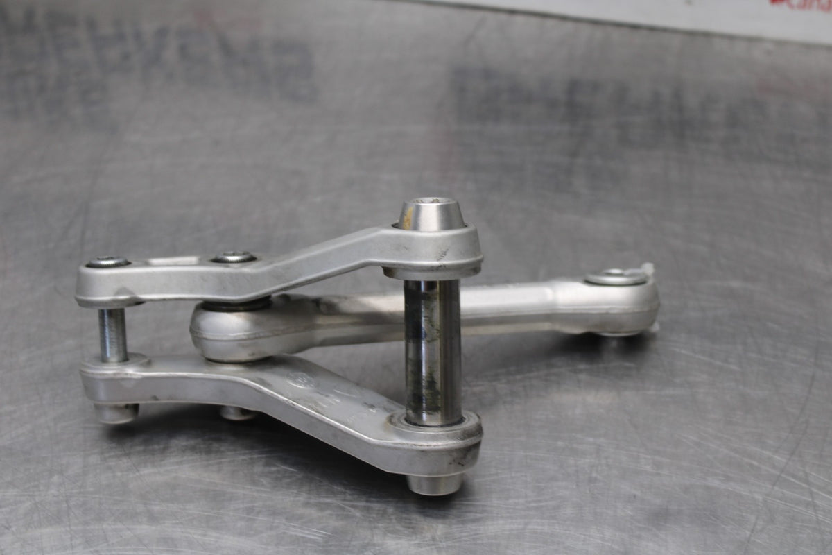 16 DUCATI 959 PANIGALE REAR DOGBONE SHOCK LINKAGE LINK BB912