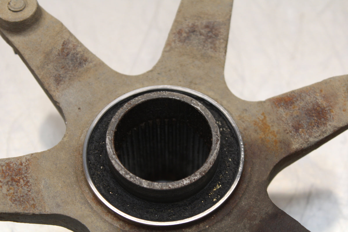 93 YAMAHA BANSHEE 350 REAR SPROCKET HUB BB135