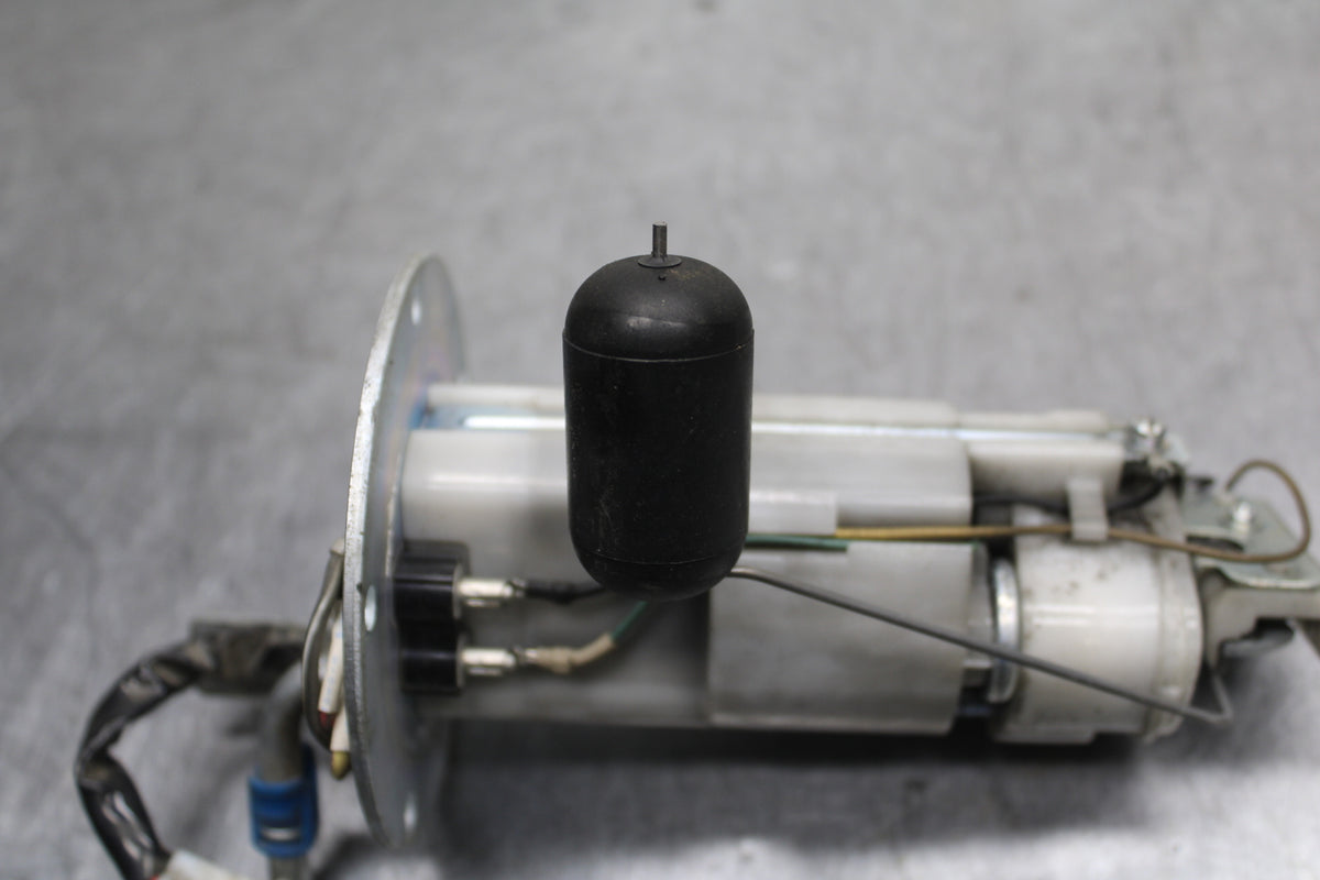 09-11 SUZUKI GSXR1000 FUEL PUMP GAS PETROL SENDER UNIT BB125