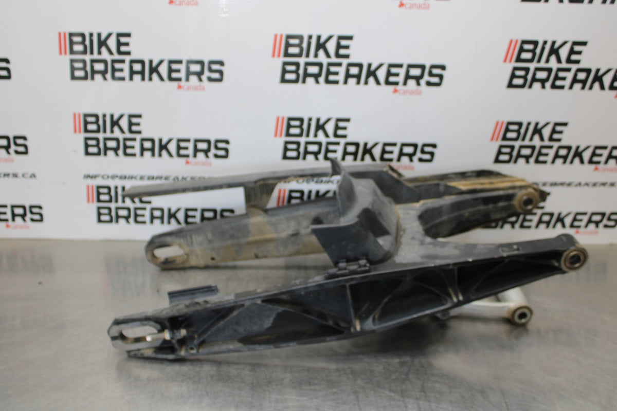 18-22 HUSQVARNA VITPILEN 701 REAR SWINGARM BACK SUSPENSION SWING ARM BB198