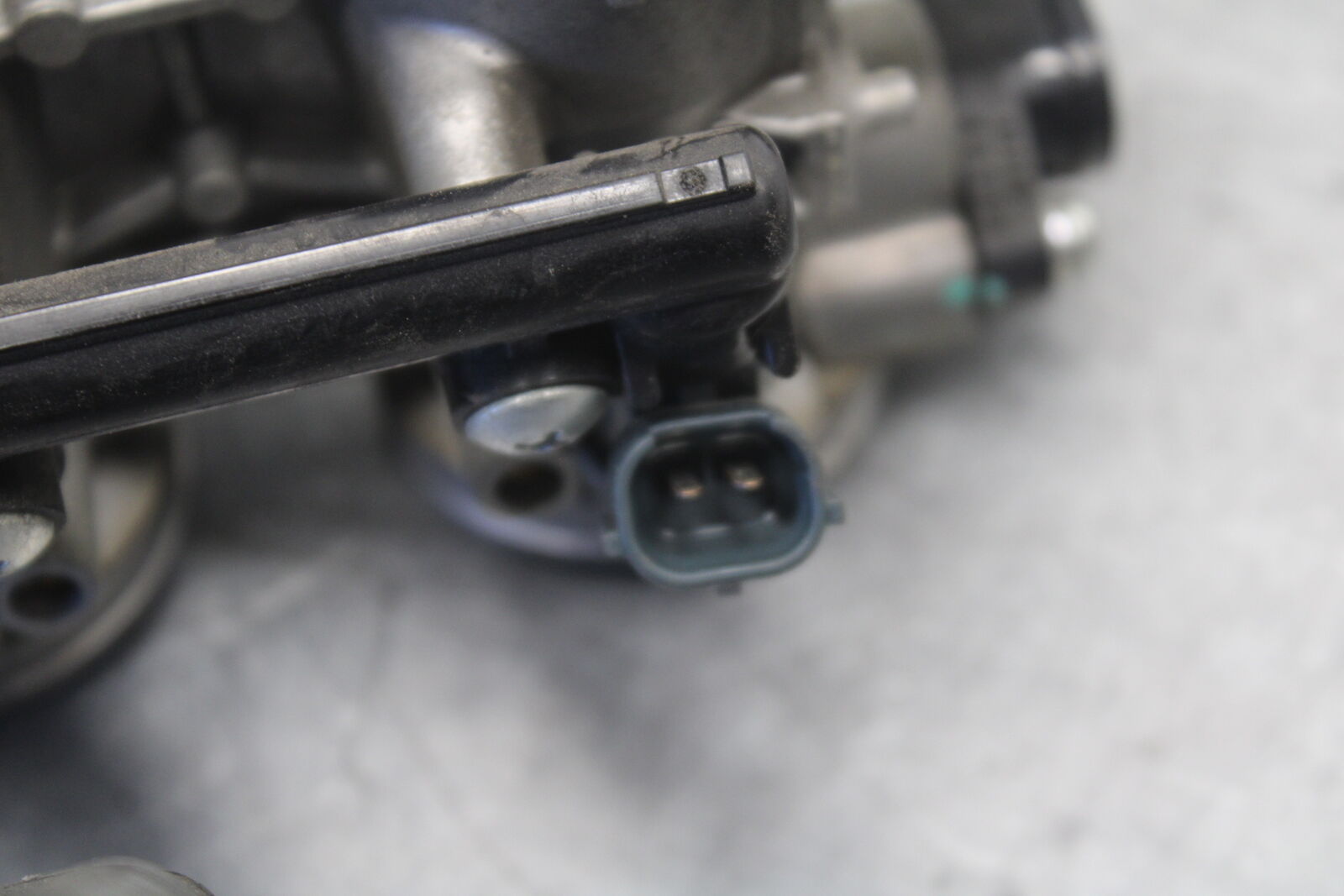 09-12 KAWASAKI NINJA ZX6R MAIN FUEL INJECTORS / THROTTLE BODIES 16163-0128 BB698