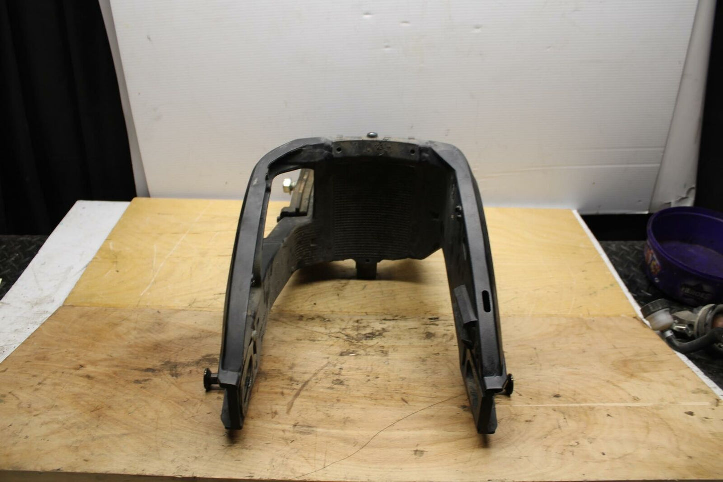 11-17 SUZUKI GSXR750 REAR SWINGARM  SUSPENSION SWING ARM 61000-14J00-YAP BB320