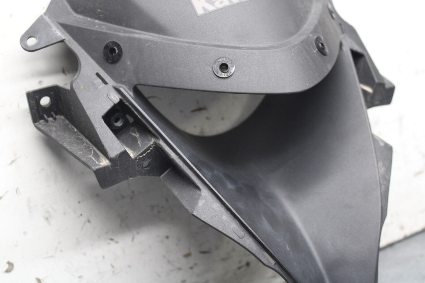 09-12 KAWASAKI NINJA ZX6R FRONT CENTER COWL FAIRING BB698