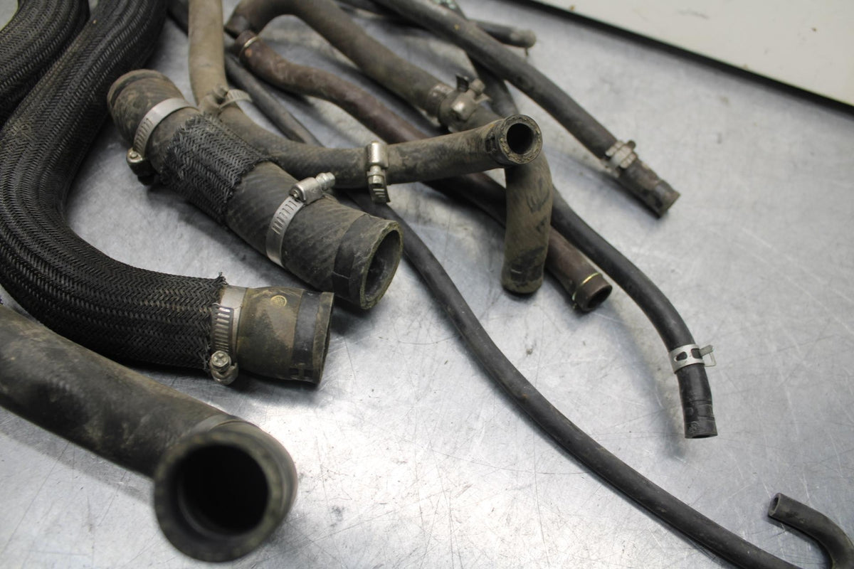04-05 SUZUKI GSXR750 RADIATOR HOSES ENGINE COOLANT WATER PIPES HOSE KIT SET BB81
