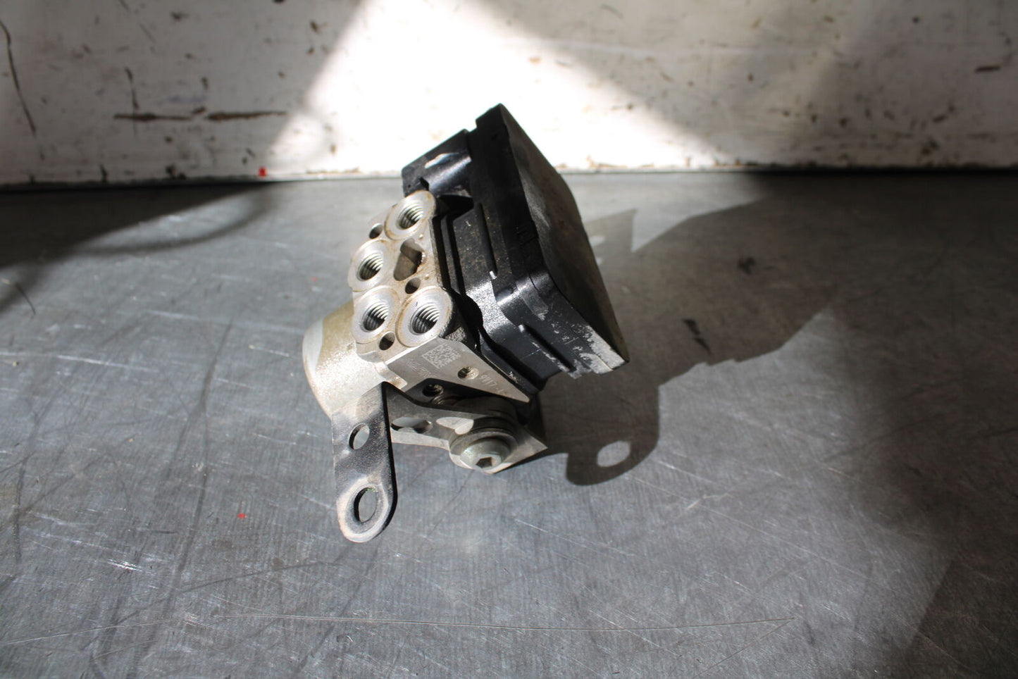 19-22 KAWASAKI Z400 ABS PUMP UNIT MODULE BB708