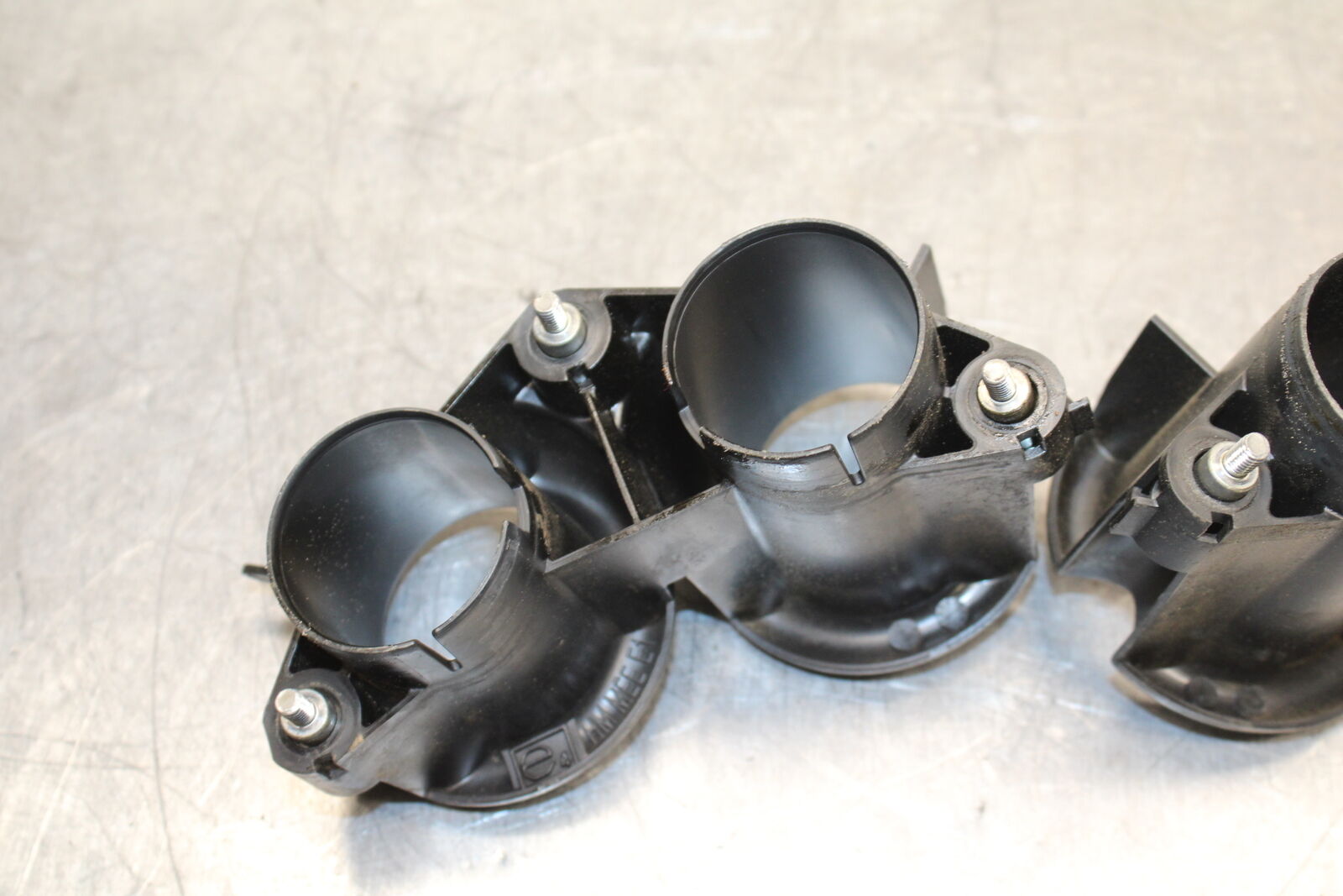 05-06 HONDA CBR600RR AIRBOX INTAKE VELOCITY STACKS BB739