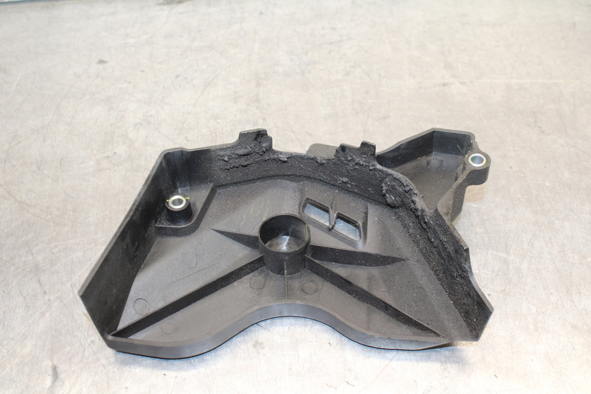 15-17 YAMAHA YZF R3 ENGINE SPROCKET COVER BB111
