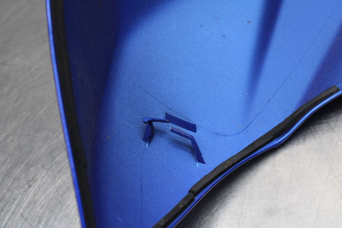 07 SUZUKI GSXR1000 FRONT GAS TANK FUEL CELL FAIRING COWL COVER TRIM BB770
