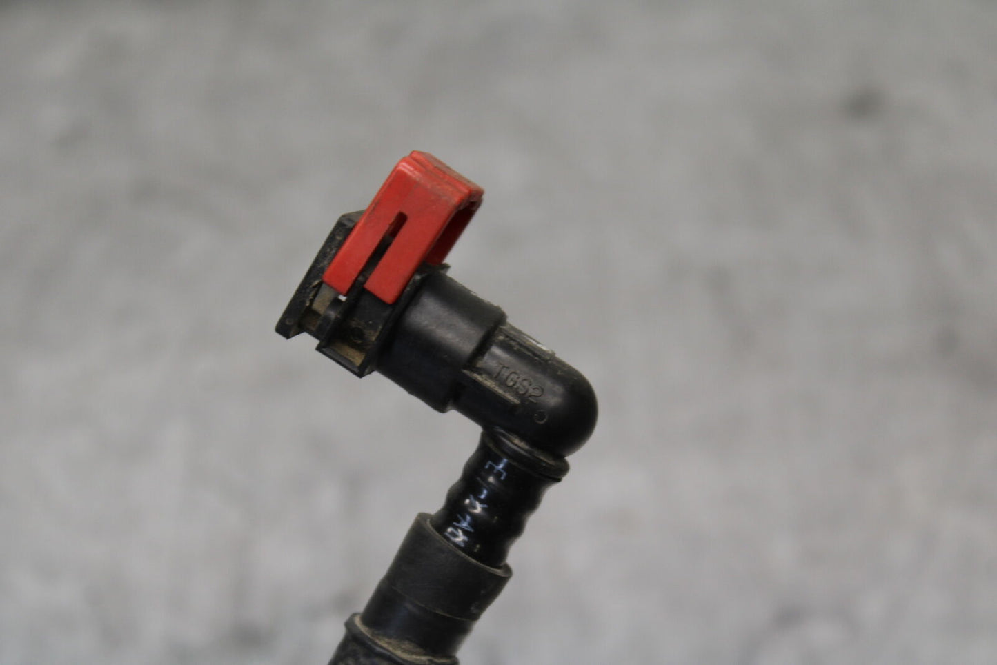 12-17 KAWASAKI ER-6N Z650 FUEL HOSE GAS LINE TUBE PIPE BB709