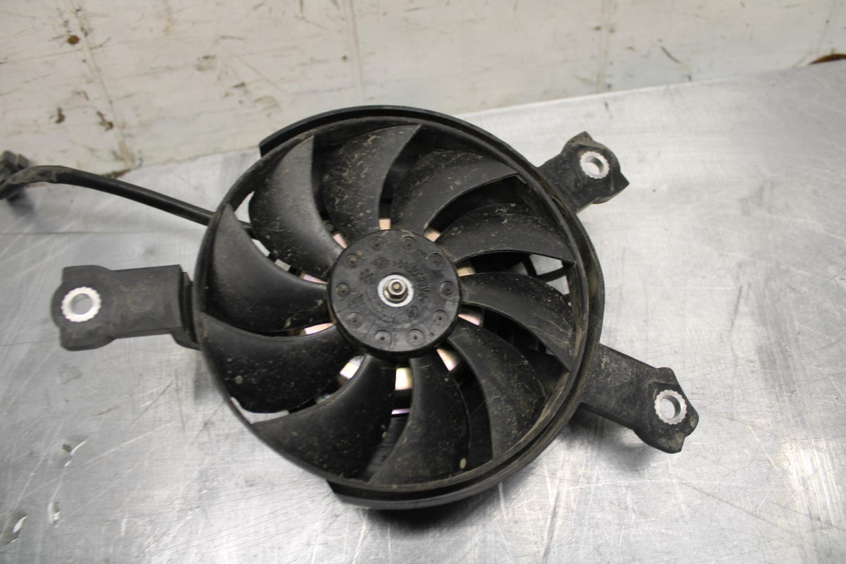 17-23 SUZUKI GSXR 250 GSX250RL8  RADIATOR MOTOR COOLER FAN RADIATER BB490