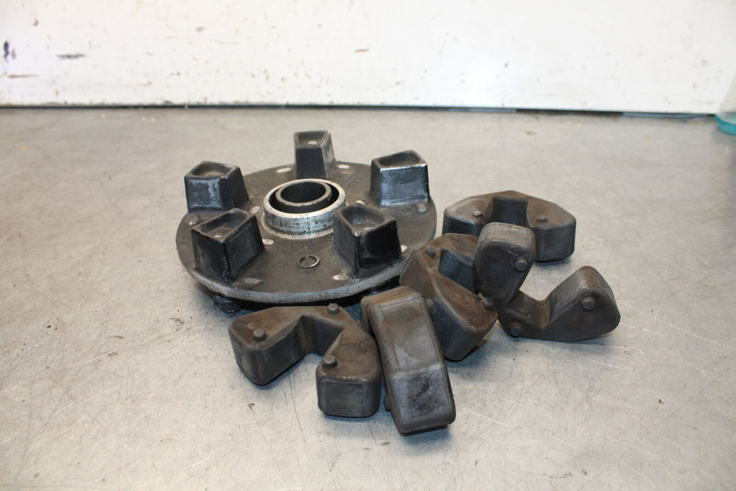 05-06 SUZUKI GSXR1000 REAR HUB SHOCK DAMPERS CUSH ABSORBERS 64651-35F20 BB663