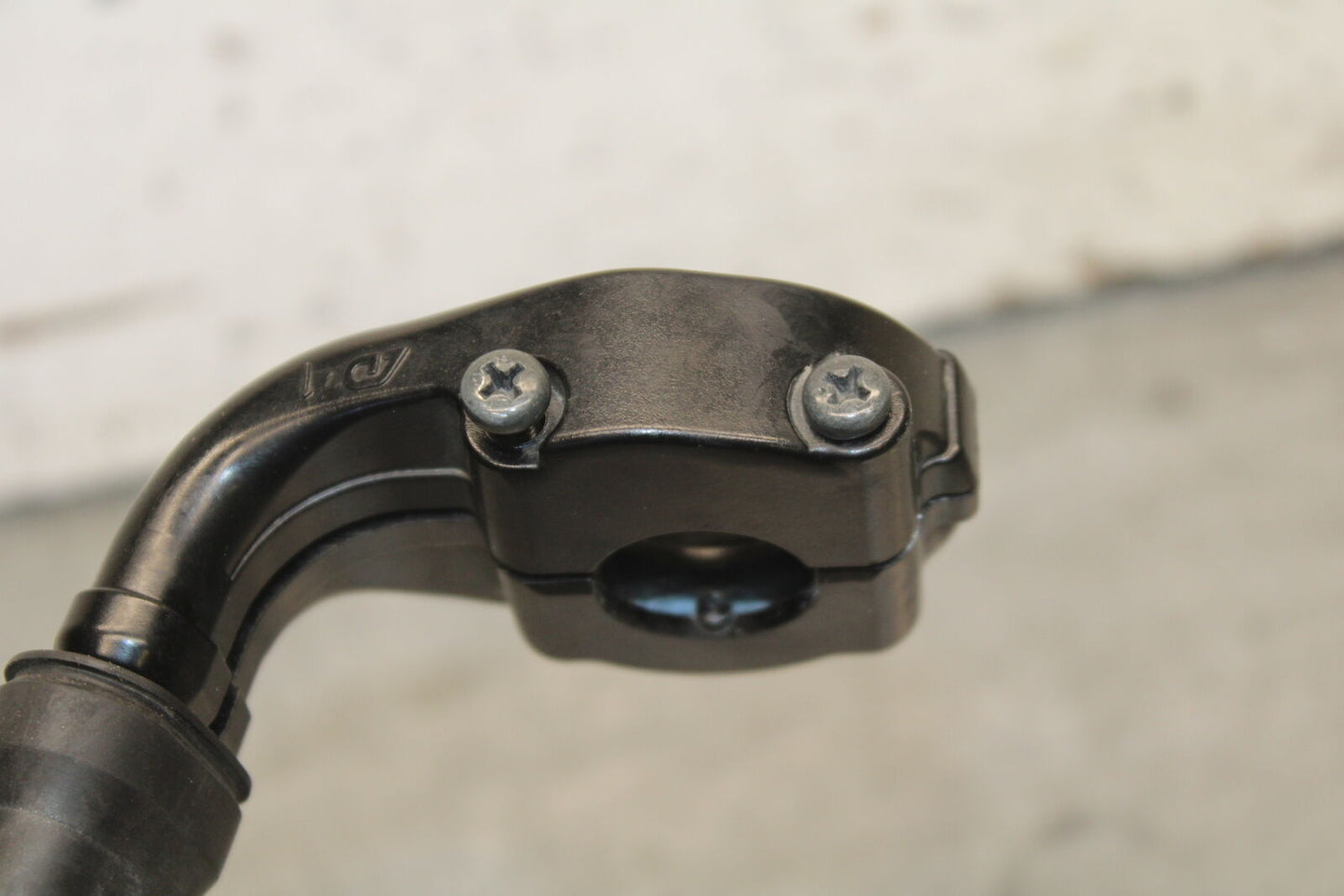 09-12 KAWASAKI NINJA ZX6R THROTTLE CABLE LINE HOUSING GUIDE BB698