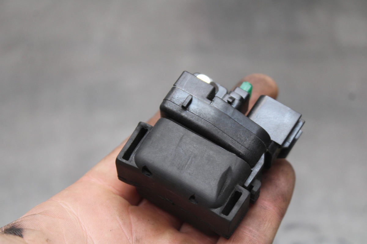 06-07 SUZUKI GSXR 600 ENGINE STARTER RELAY STARTING MOTOR SWITCH BB822